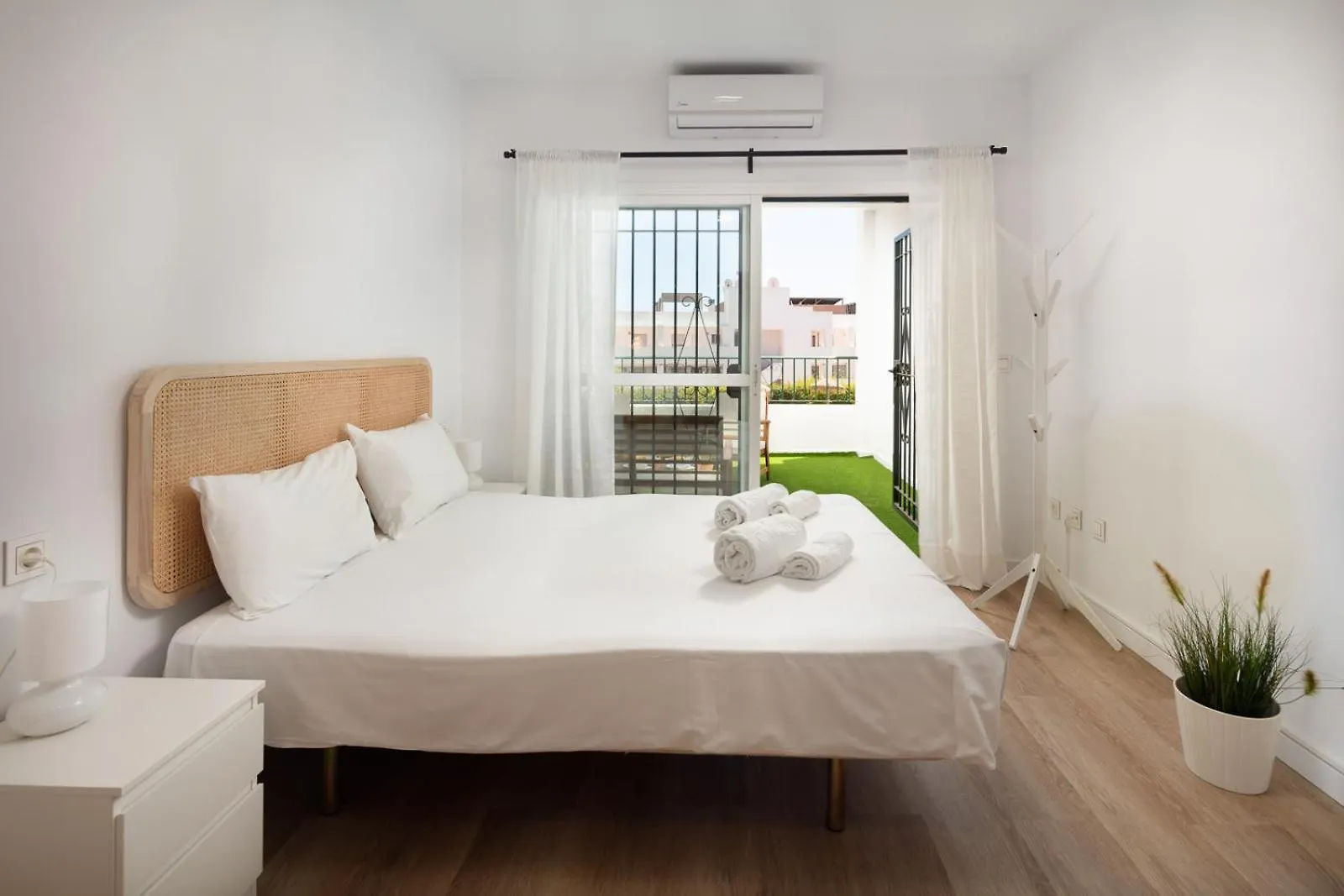 Rancho Miraflores Summer Vibes By Alfresco Stays La Cala De Mijas 0*,  Spain